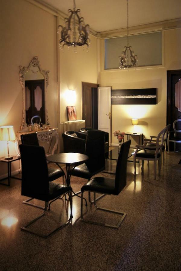 Noble Palace Grand Canal *